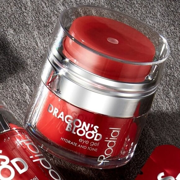 Rodial ✦ Dragon’s Blood Skincare Set ✦ Eye Gel Cleansing Water Hyaluronic Mask - Picture 5 of 10
